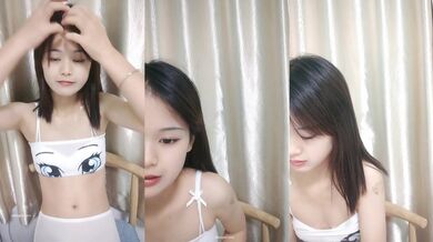 【佳佳小宝贝】长相超甜萌妹子开始上道具 尿量还不小 ~！✨✨✨--年轻真好，这刚刚发育成熟的身体 (8)