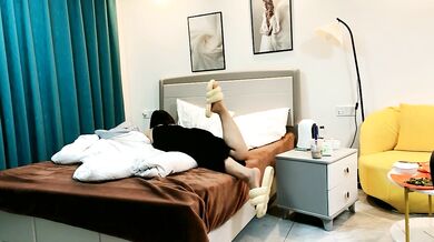 探花新片 瘦子探花梦幻馆泡良新作，小少妇阴毛浓密，老情人相见格外亲热，推倒抠逼娇喘阵阵，喷血佳作劲爆